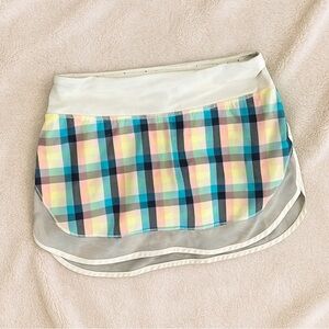 Lululemon skort (skirt with built in shorts) in multicolour size 4